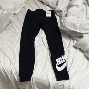 Nike Women Black Leggings with White Sign
